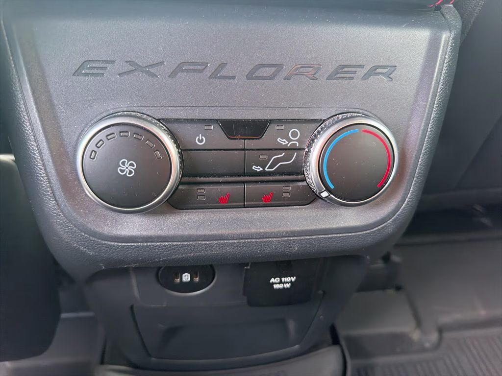 2025 White Metallic Ford Explorer ST-Line 4X4 SUV