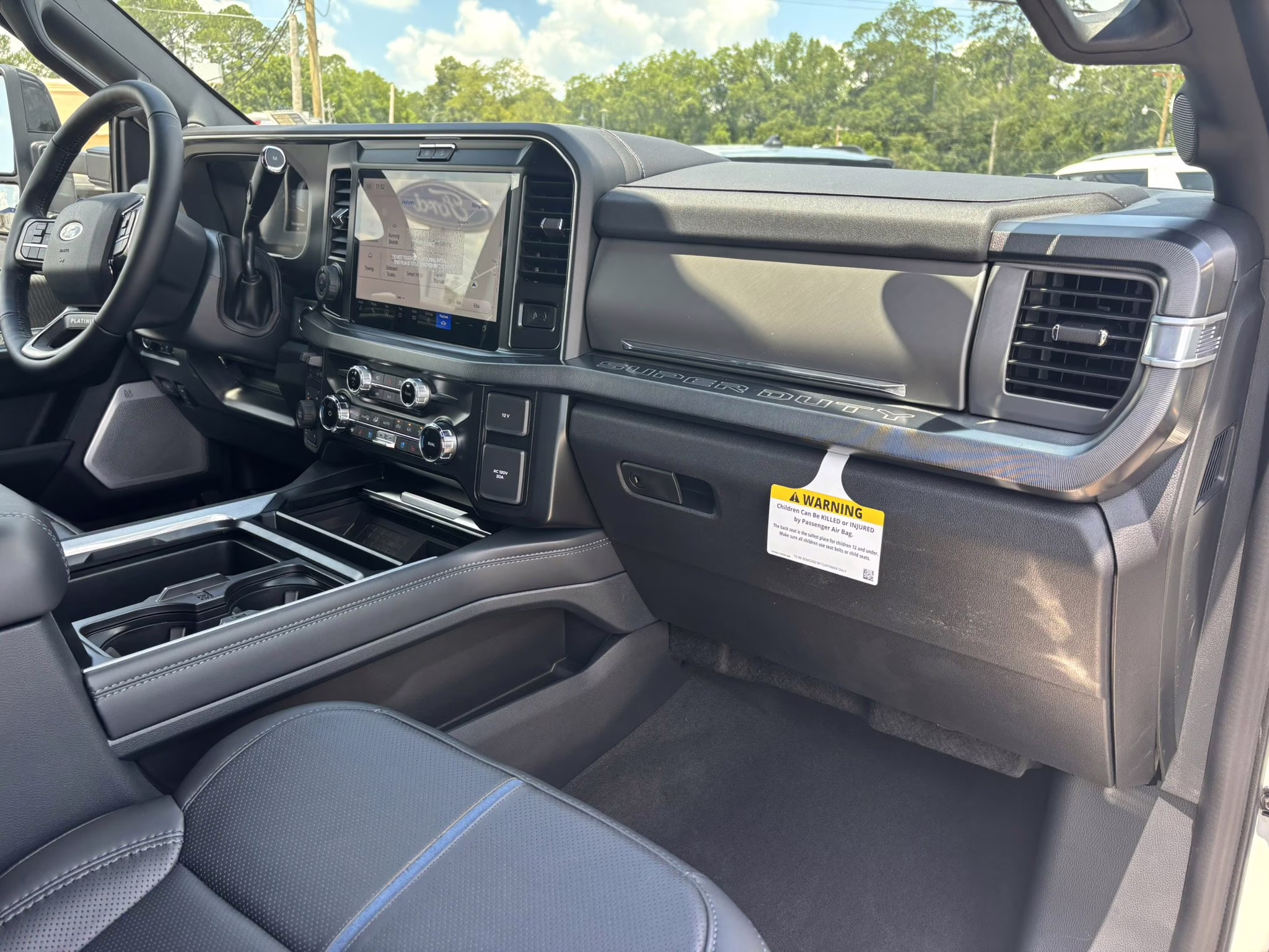 2025 Oxford White Ford Super Duty F-250 SRW Platinum 4X4 Truck