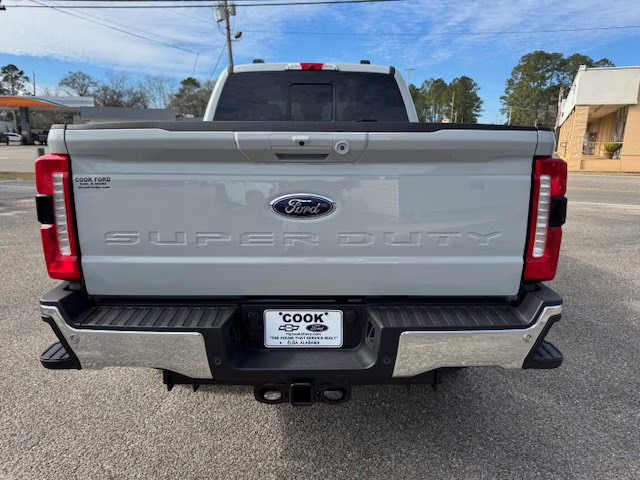 2026 Avalanche Ford Super Duty F-250 SRW Lariat 4X4 Truck