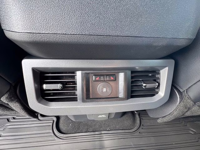 2026 Avalanche Ford Super Duty F-250 SRW Lariat 4X4 Truck