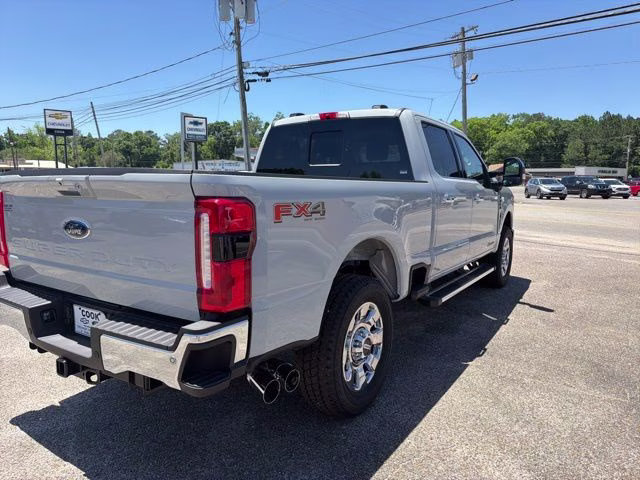 2026 Avalanche Ford Super Duty F-250 SRW Lariat 4X4 Truck