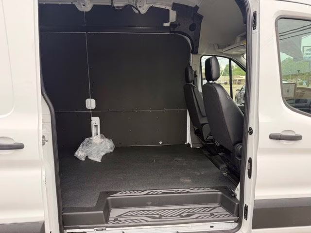 2026 Oxford White Ford Transit-350 Cargo Base RWD Van