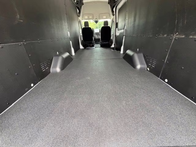 2026 Oxford White Ford Transit-350 Cargo Base RWD Van