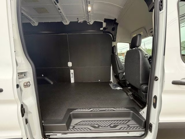 2026 Oxford White Ford Transit-350 Cargo Base RWD Van
