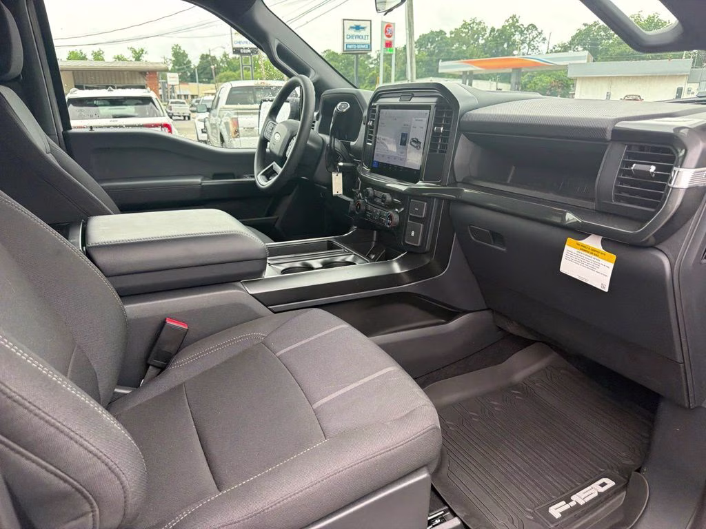 2026 Avalanche Ford F-150 STX 4X4 Truck