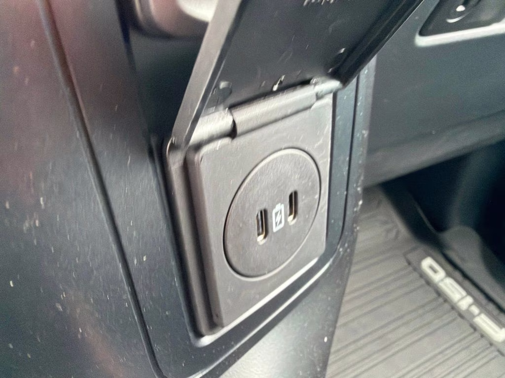2026 Avalanche Ford F-150 STX 4X4 Truck
