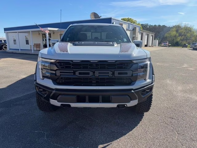 2026 Avalanche Ford F-150 Raptor 4X4 Truck