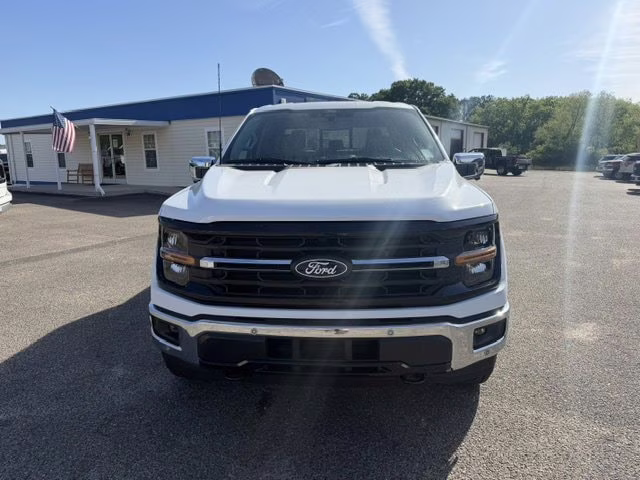 2026 Oxford White Ford F-150 XLT 4X4 Truck