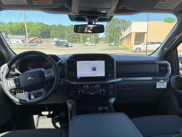 2026 Oxford White Ford F-150 XLT 4X4 Truck