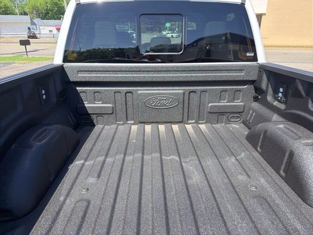 2026 Oxford White Ford F-150 XLT 4X4 Truck