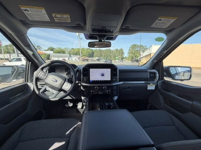 2026 Oxford White Ford F-150 XLT 4X4 Truck
