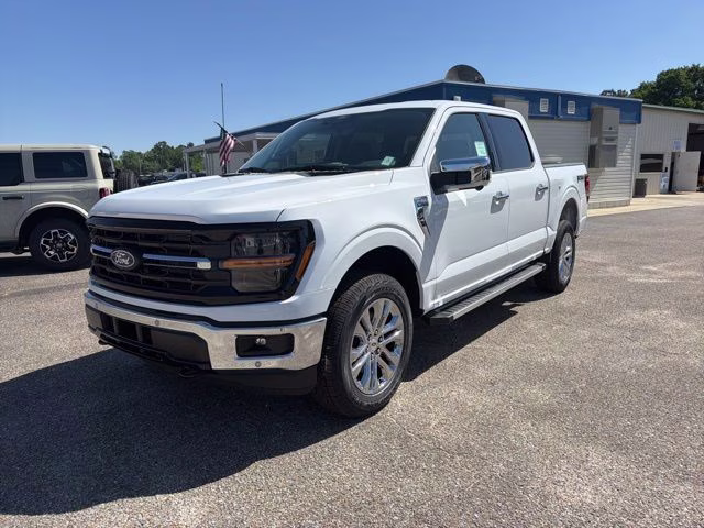 2026 Oxford White Ford F-150 XLT 4X4 Truck