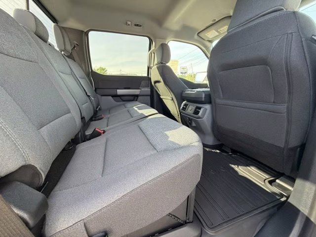 2026 Oxford White Ford F-150 XLT 4X4 Truck