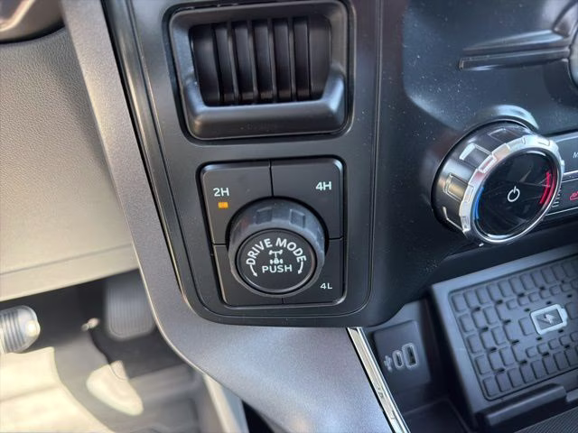 2026 Oxford White Ford F-150 XLT 4X4 Truck
