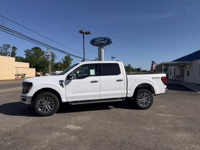 2026 Oxford White Ford F-150 XLT 4X4 Truck