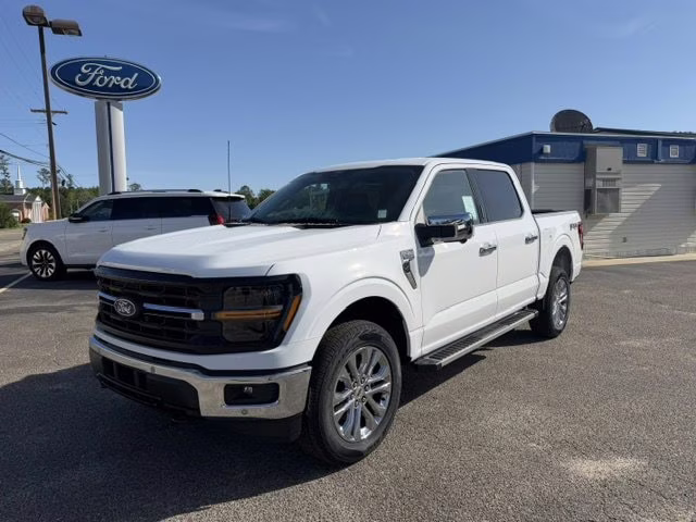 2026 Oxford White Ford F-150 XLT 4X4 Truck