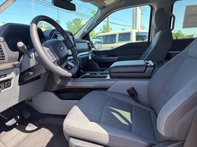 2026 Oxford White Ford F-150 XLT 4X4 Truck