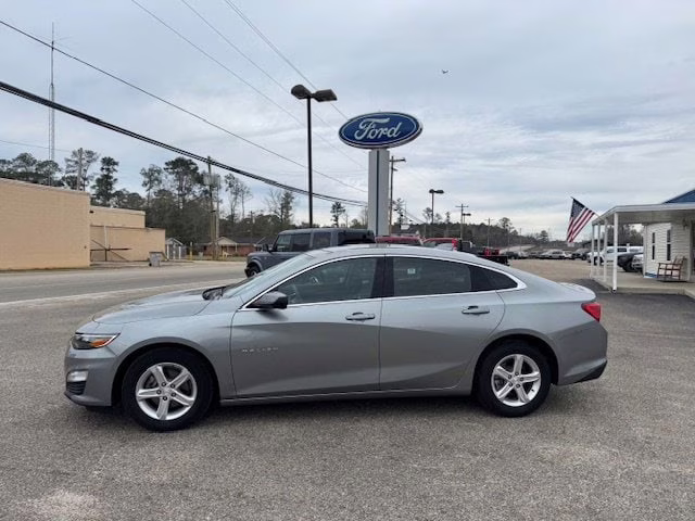 2024 Sterling Gray Chevrolet Malibu 1LT FWD Sedan