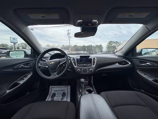 2024 Sterling Gray Chevrolet Malibu 1LT FWD Sedan