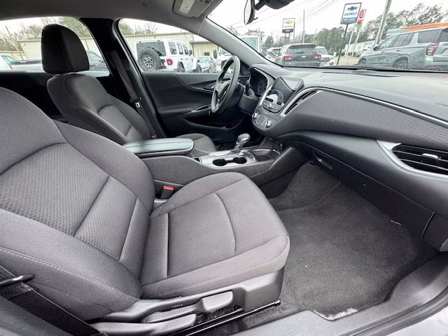 2024 Sterling Gray Chevrolet Malibu 1LT FWD Sedan