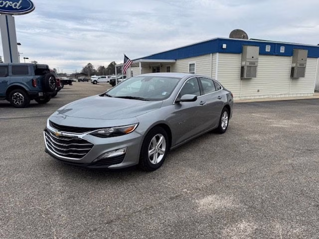 2024 Sterling Gray Chevrolet Malibu 1LT FWD Sedan