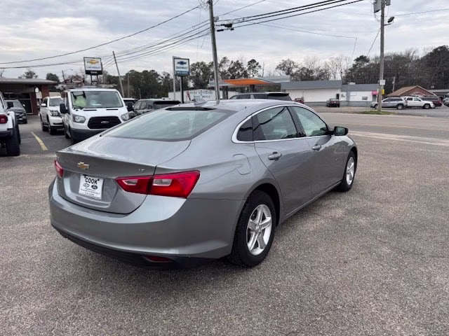 2024 Sterling Gray Metallic Chevrolet Malibu LT FWD Sedan