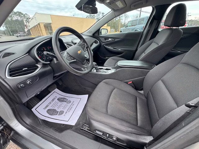 2024 Sterling Gray Chevrolet Malibu 1LT FWD Sedan