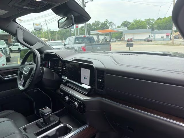 2024 Onyx Black GMC Sierra 1500 SLT 4X4 Truck