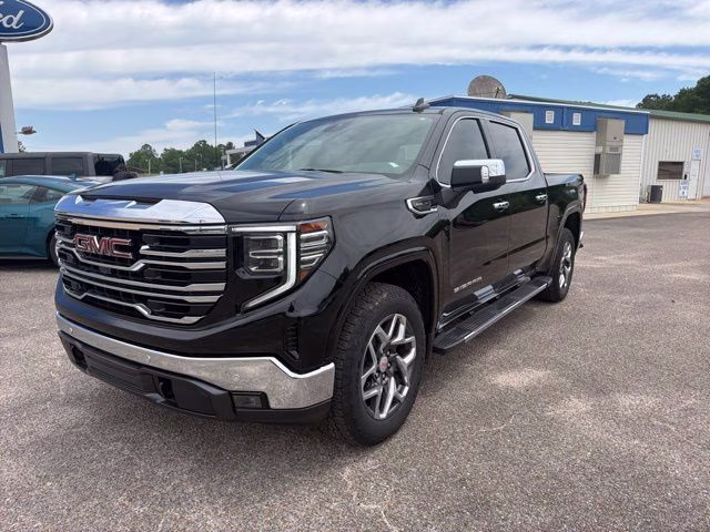 2024 Onyx Black GMC Sierra 1500 SLT 4X4 Truck