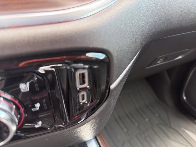 2024 Onyx Black GMC Sierra 1500 SLT 4X4 Truck