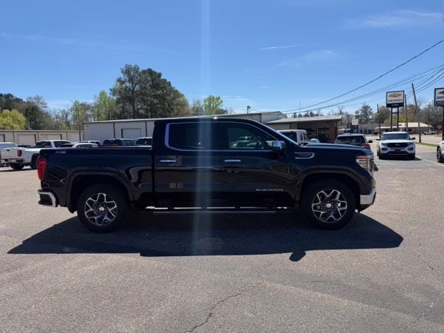 2024 Onyx Black GMC Sierra 1500 SLT 4X4 Truck
