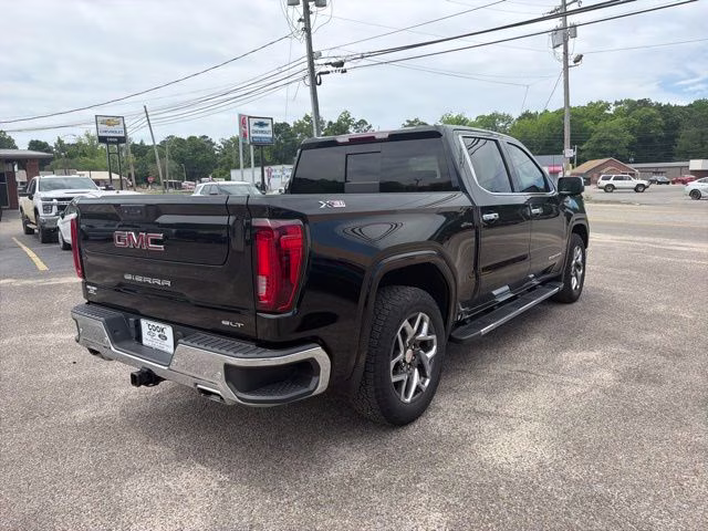 2024 Onyx Black GMC Sierra 1500 SLT 4X4 Truck