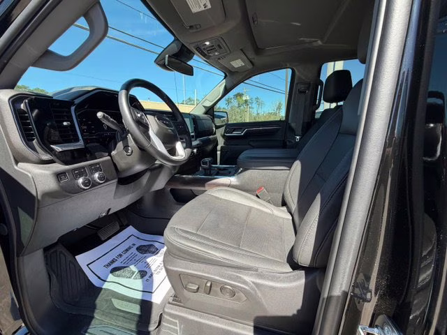2024 Onyx Black GMC Sierra 1500 SLT 4X4 Truck
