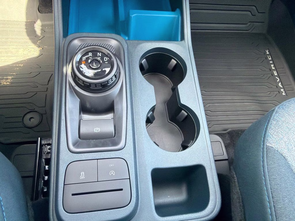 2026 Space White Metallic Ford Maverick XLT AWD Truck