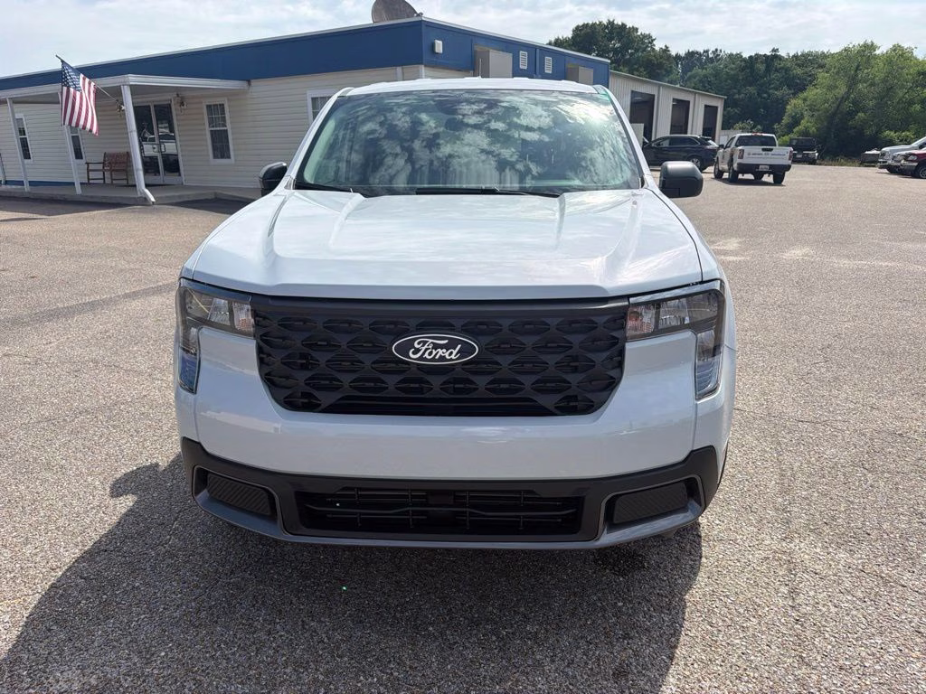 2026 Space White Metallic Ford Maverick XLT AWD Truck