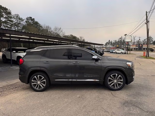 2020 Graphite Gray Metallic GMC Terrain Denali FWD SUV