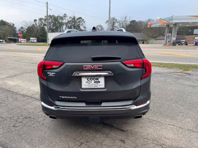 2020 Graphite Gray Metallic GMC Terrain Denali FWD SUV