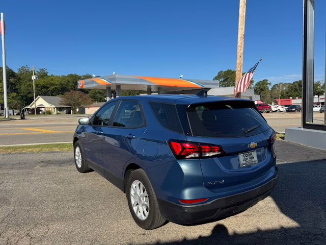 2024 Lakeshore Blue Metallic Chevrolet Equinox LS FWD SUV