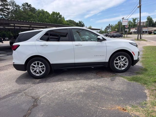 2024 Summit White Chevrolet Equinox LT FWD SUV