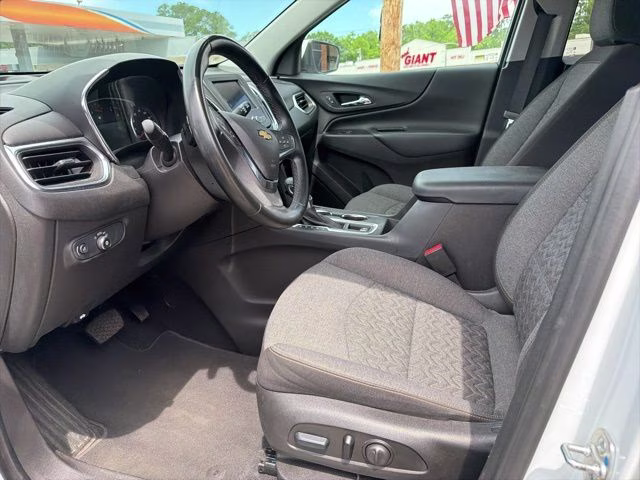 2024 Summit White Chevrolet Equinox LT FWD SUV
