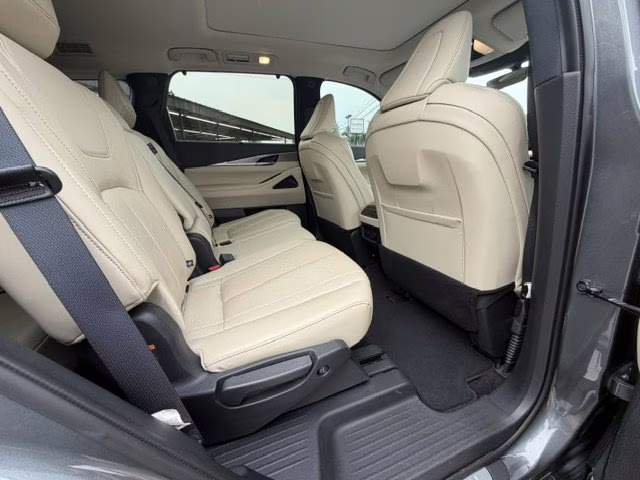 2024 Gray INFINITI QX60 LUXE FWD SUV