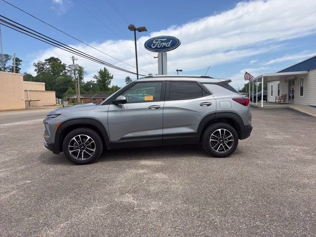 2024 Chevrolet Trailblazer LT AWD's photo