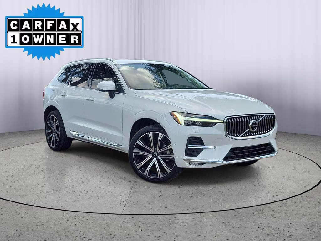 2023 Crystal White Metallic Volvo XC60 Ultimate Bright Theme AWD SUV
