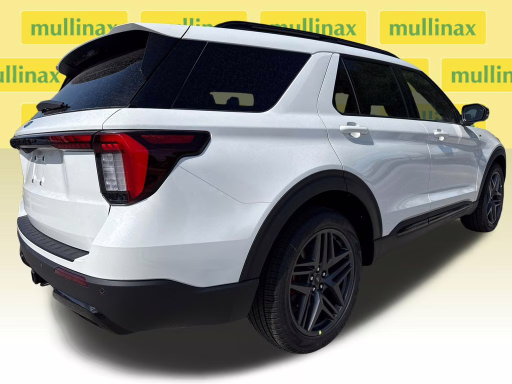 2026 Star White Metallic Tri-Coat Ford Explorer ST-Line RWD SUV