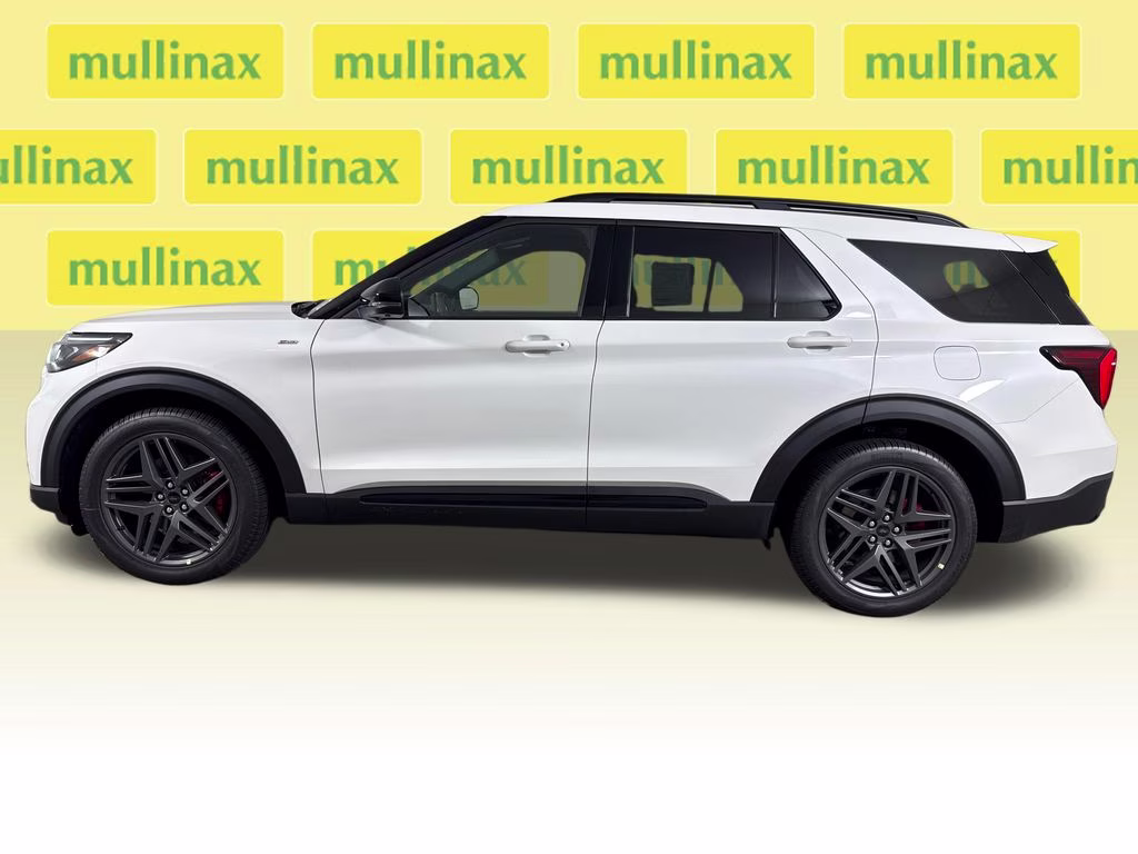 2026 Star White Metallic Tri-Coat Ford Explorer ST-Line RWD SUV