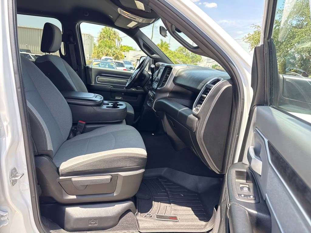 2021 Bright White Clearcoat Ram 2500 Big Horn 4X4 Truck