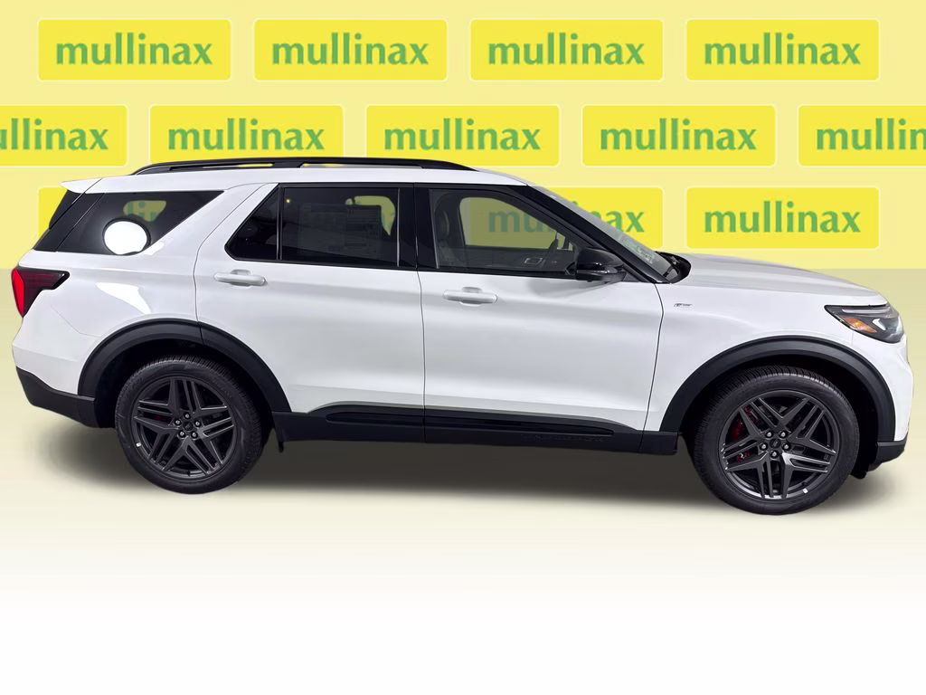 2026 Star White Metallic Tri-Coat Ford Explorer ST-Line RWD SUV