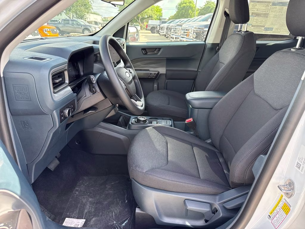 2026 Oxford White Ford Maverick XL FWD Truck