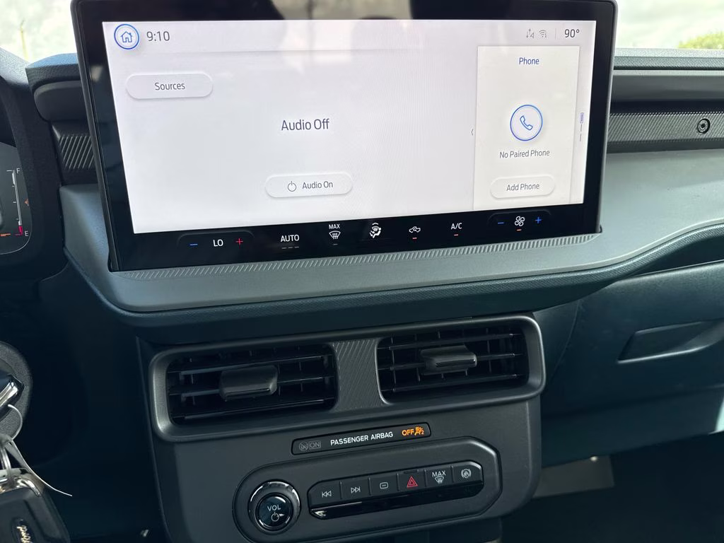 2026 Oxford White Ford Maverick XL FWD Truck