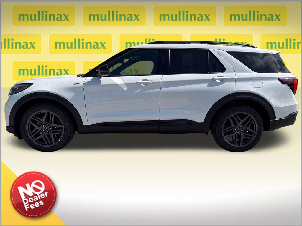 2026 Star White Metallic Tri-Coat Ford Explorer ST-Line RWD SUV